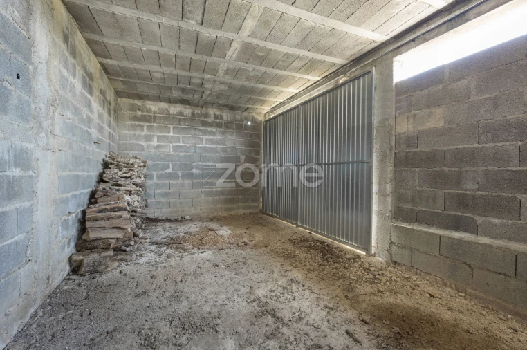 Moradia T4 para Venda em Santiago e São Simão de Litém e Albergaria dos Doze Foto 53