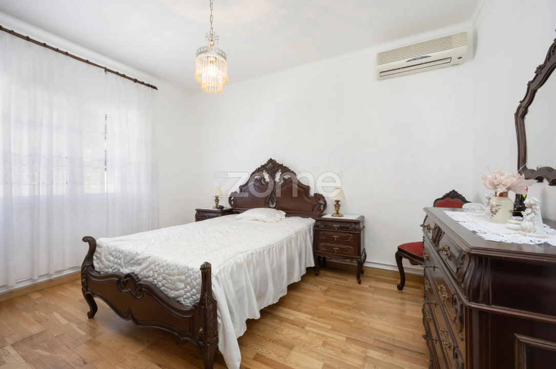 Moradia T4 para Venda em Santiago e São Simão de Litém e Albergaria dos Doze Foto 24