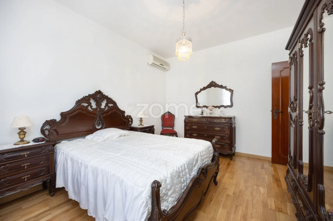 Moradia T4 para Venda em Santiago e São Simão de Litém e Albergaria dos Doze Foto 26