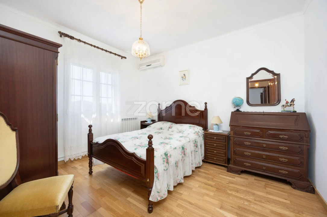 Moradia T4 para Venda em Santiago e São Simão de Litém e Albergaria dos Doze Foto 27