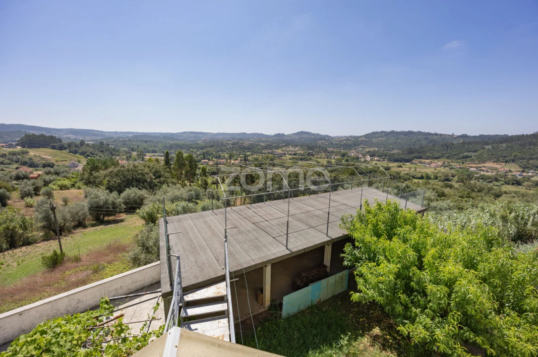 Moradia T4 para Venda em Santiago e São Simão de Litém e Albergaria dos Doze Foto 42