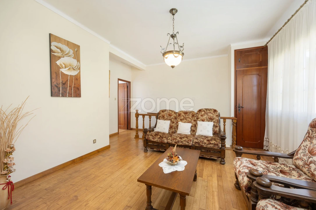 Moradia T4 para Venda em Santiago e São Simão de Litém e Albergaria dos Doze Foto 18