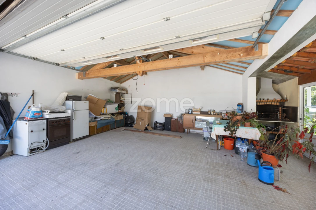 Moradia T4 para Venda em Santiago e São Simão de Litém e Albergaria dos Doze Foto 38