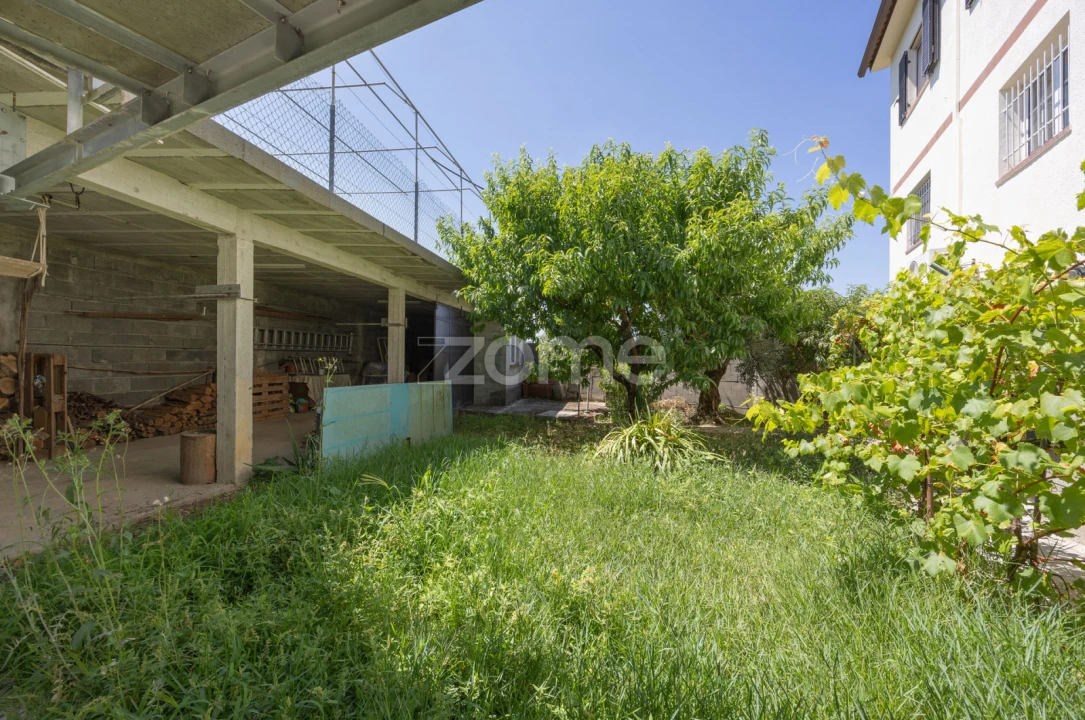 Moradia T4 para Venda em Santiago e São Simão de Litém e Albergaria dos Doze Foto 50