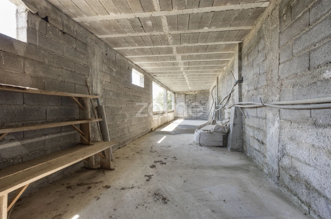 Moradia T4 para Venda em Santiago e São Simão de Litém e Albergaria dos Doze Foto 55