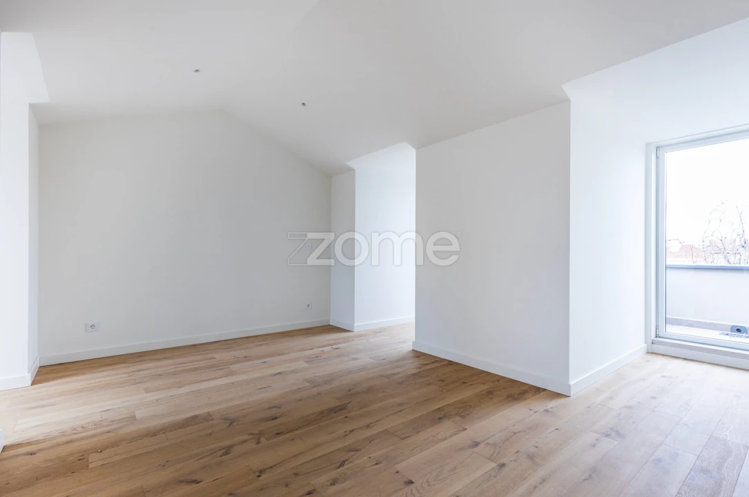 Apartamento T2 para Venda em Areeiro Foto 18