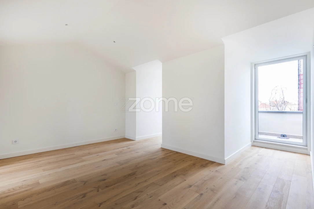 Apartamento T2 para Venda em Areeiro Foto 19
