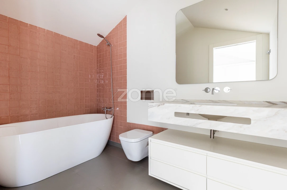 Apartamento T2 para Venda em Areeiro Foto 25