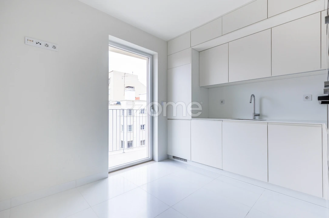Apartamento T2 para Venda em Areeiro Foto 28