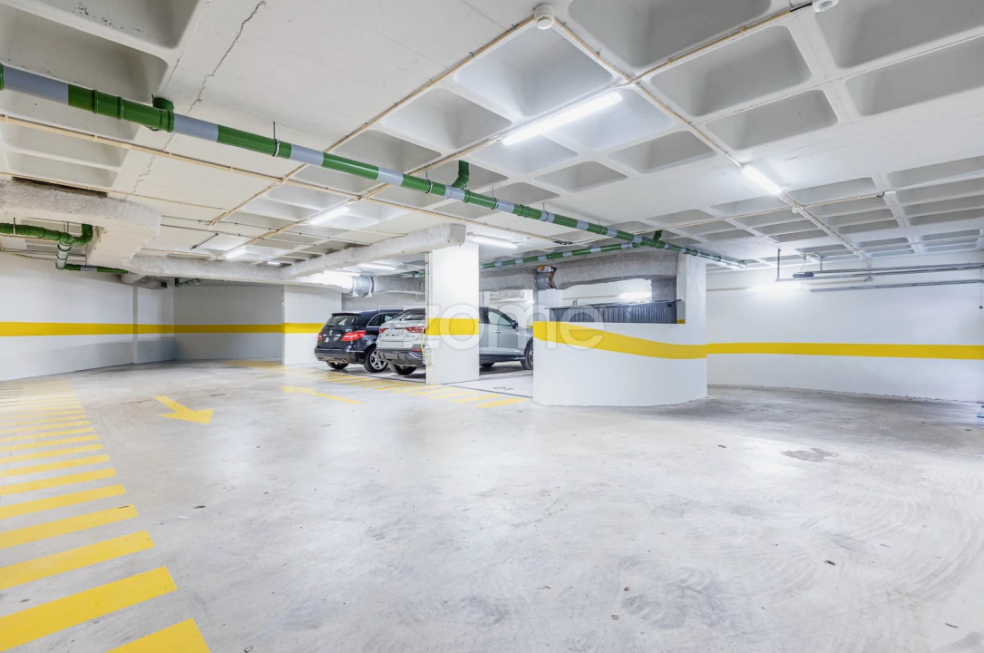 Apartamento T2 para Venda em Areeiro Foto 33