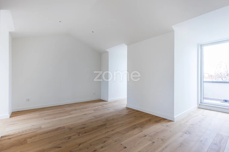 Apartamento T2 para Venda em Areeiro Foto 18