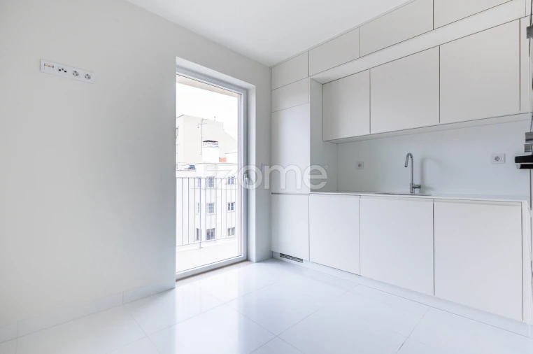 Apartamento T2 para Venda em Areeiro Foto 28