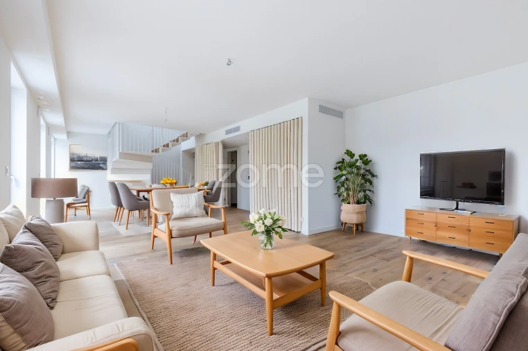 Apartamento T2 para Venda em Areeiro Foto 2