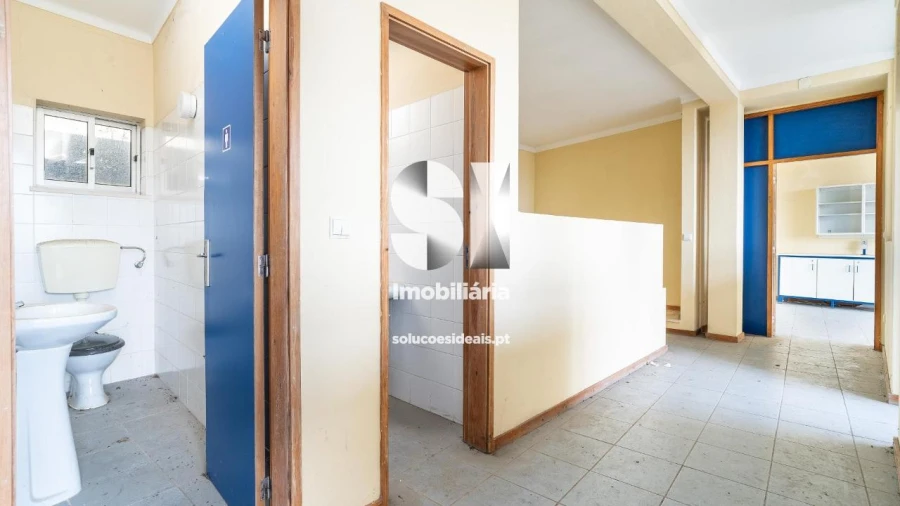 Negócio para Venda em Santa Clara e Castelo Viegas Foto 26