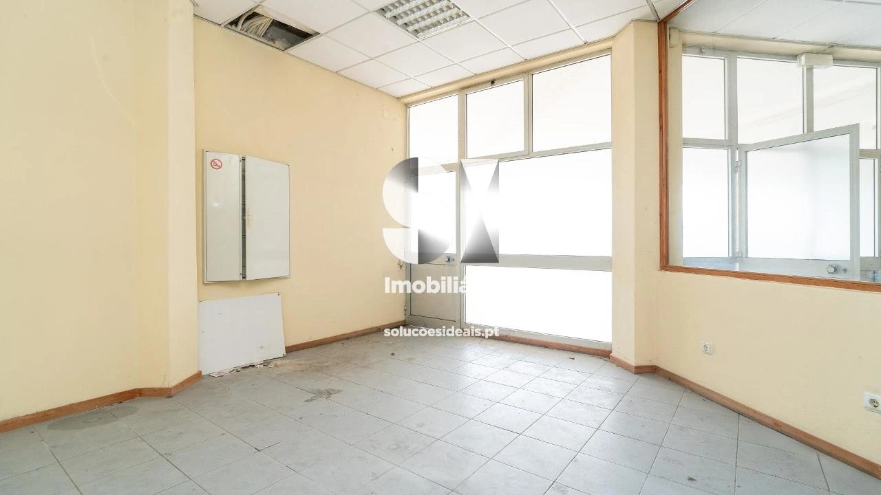 Negócio para Venda em Santa Clara e Castelo Viegas Foto 9