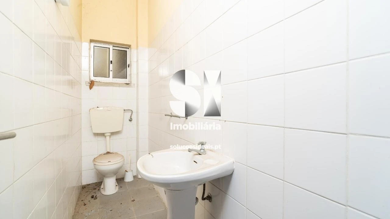 Negócio para Venda em Santa Clara e Castelo Viegas Foto 18