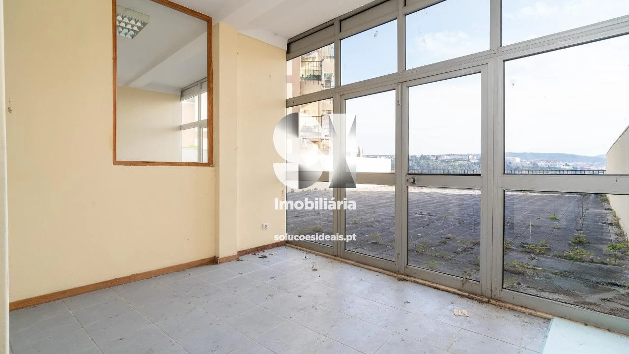 Negócio para Venda em Santa Clara e Castelo Viegas Foto 24