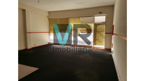 Negócio para Venda em Braga (Maximinos, Sé e Cividade)