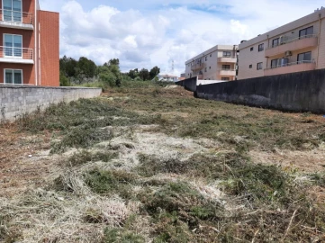 Terreno para Venda em Serzedo e Perosinho