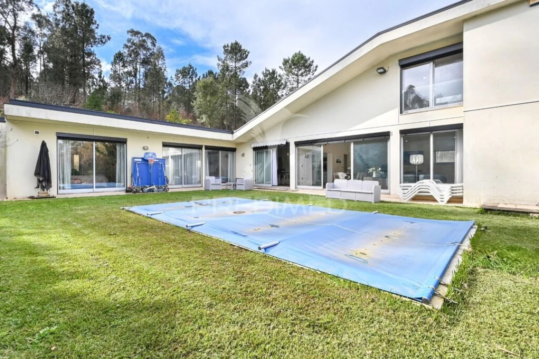 Moradia T3 para Venda em Padim da Graça Foto 1