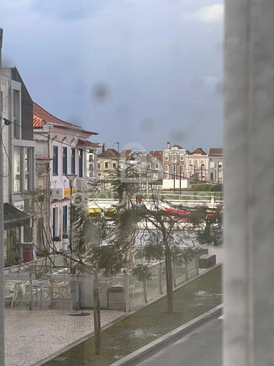 Prédio para Venda em Requeixo, Nossa Senhora de Fátima e Nariz Foto 17