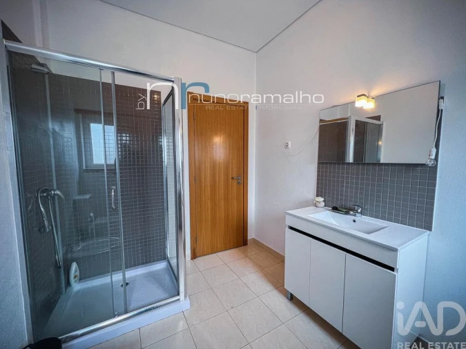 Moradia T5 para Venda em Pinhel Foto 2