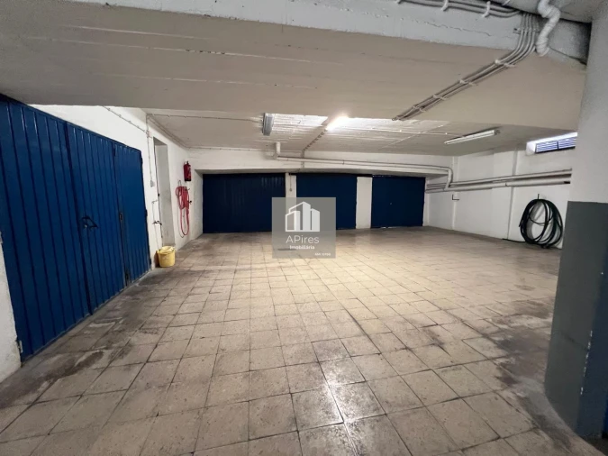 Garagem para Venda em Costa da Caparica Foto 5