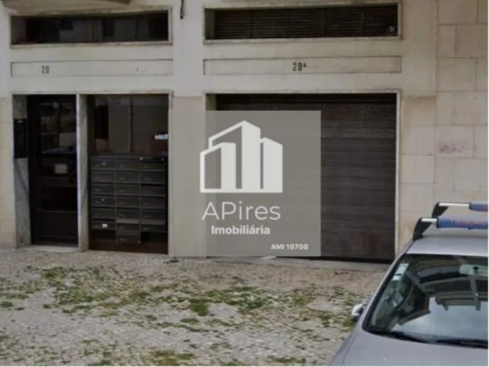 Garagem para Venda em Costa da Caparica Foto 1