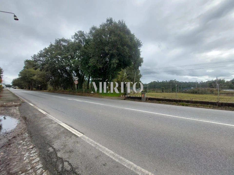Terreno para Arrendamento em Vila Seca Foto 7