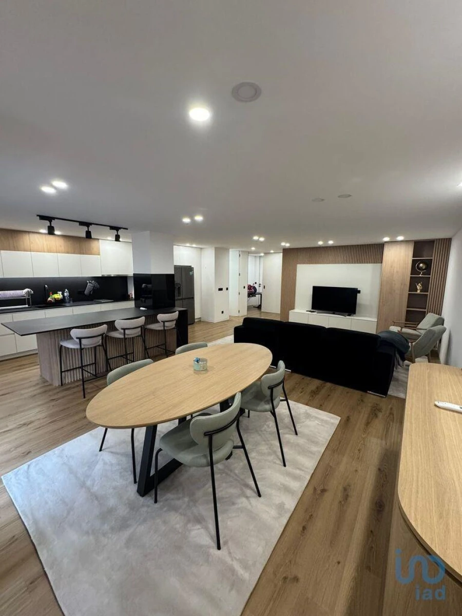 Apartamento T3 para Venda em Paranhos Foto 2