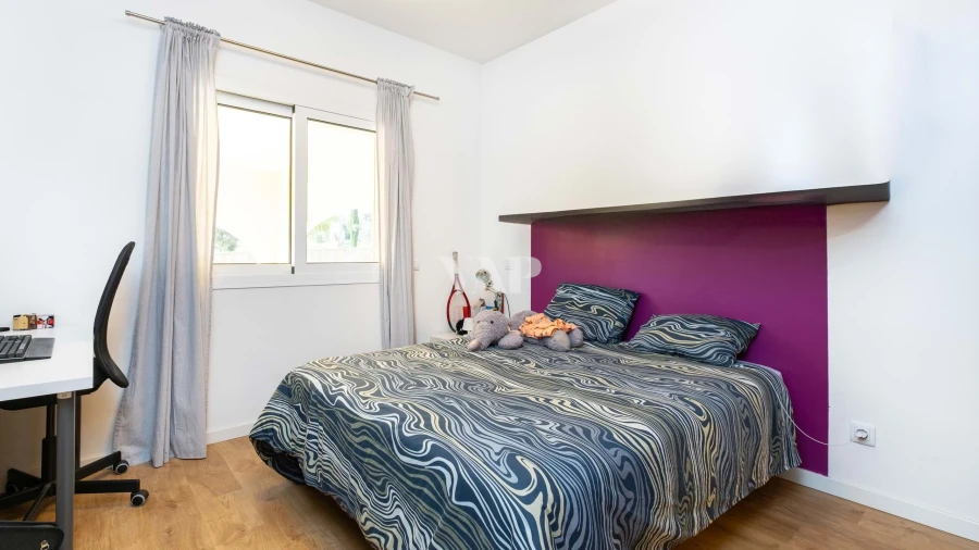 Moradia T4 para Venda em Quarteira Foto 5