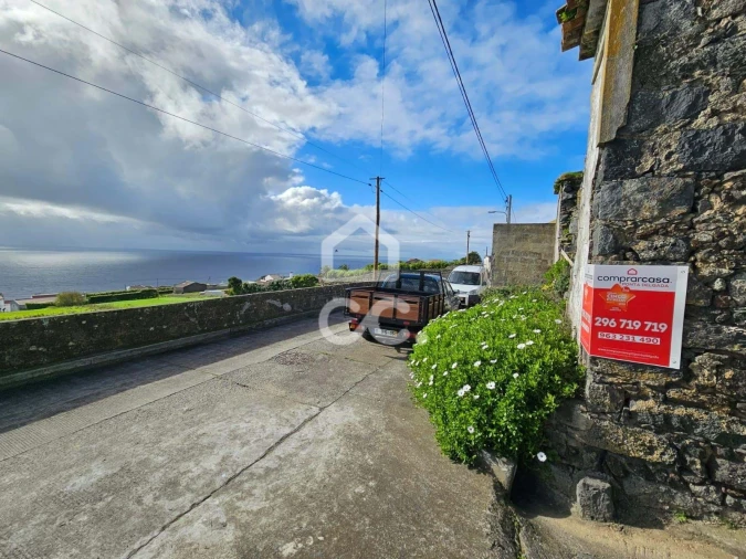 Moradia T2 para Venda em Ponta Garça Foto 7