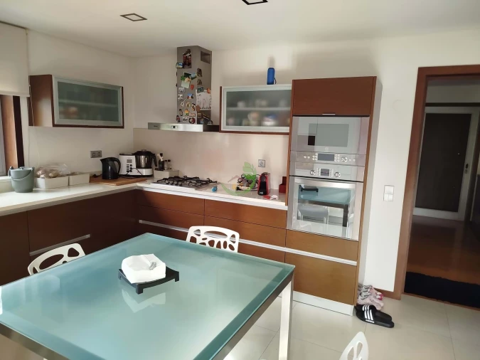 Moradia T4 para Venda em Rendufe Foto 13