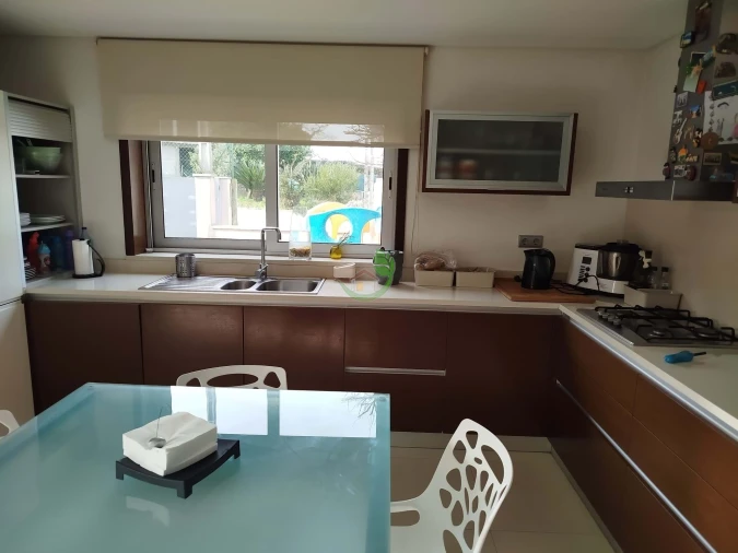 Moradia T4 para Venda em Rendufe Foto 15