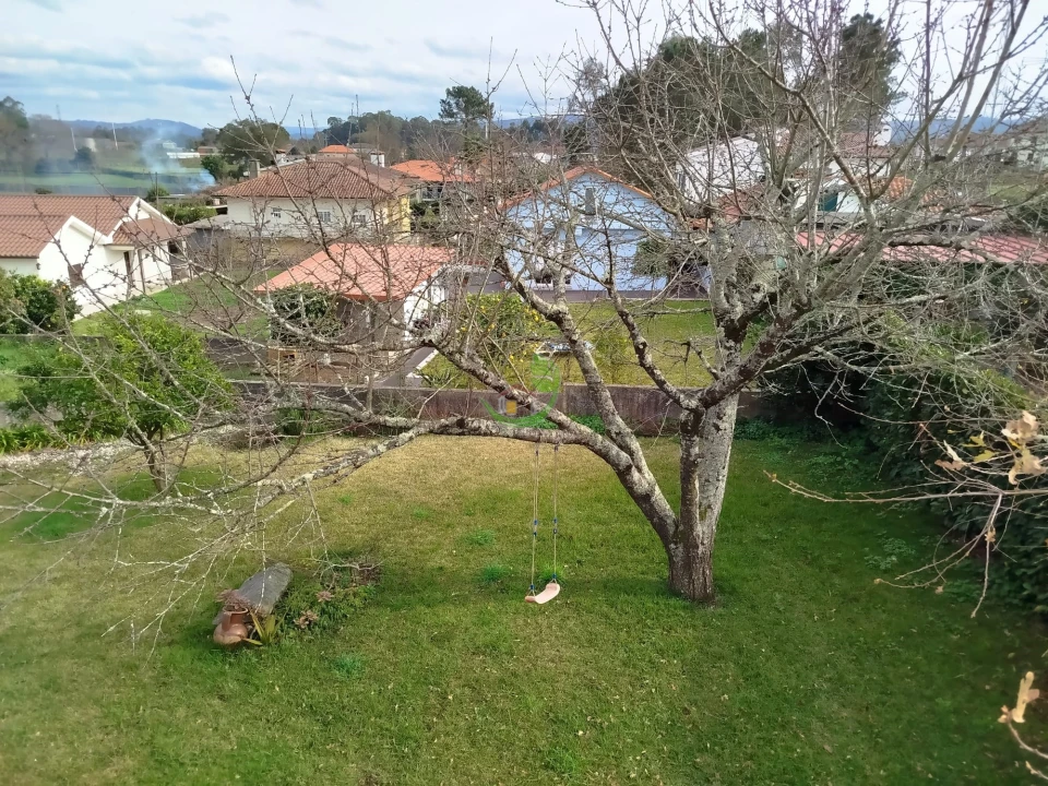 Moradia T4 para Venda em Rendufe Foto 49