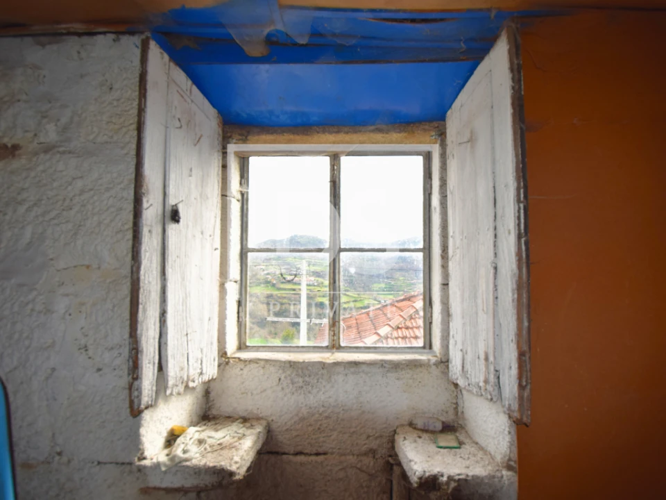 Moradia T3 para Venda em Campelo e Ovil Foto 10