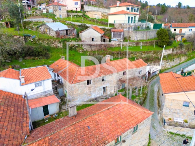 Moradia T3 para Venda em Campelo e Ovil Foto 3