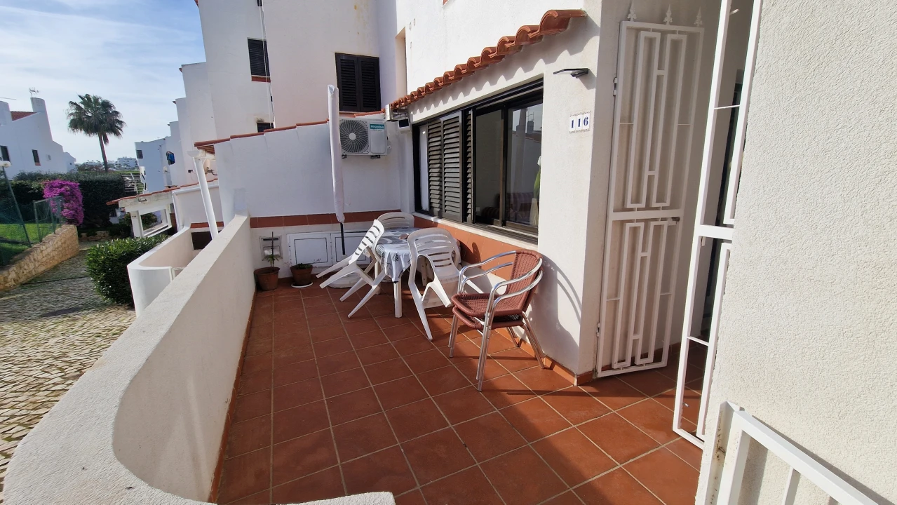 Apartamento T1 para Arrendamento em Albufeira e Olhos de Água Foto 2