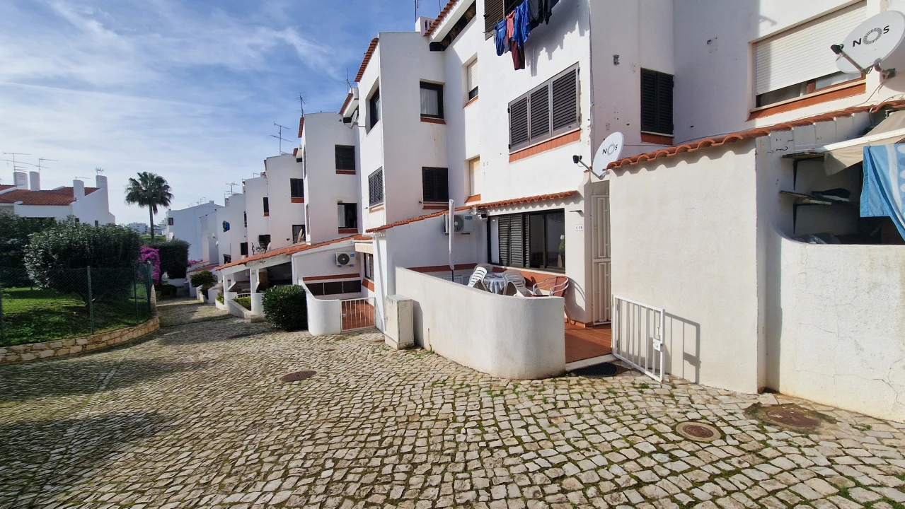 Apartamento T1 para Arrendamento em Albufeira e Olhos de Água Foto 8