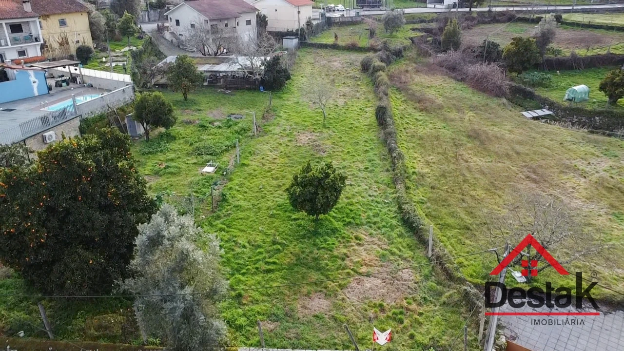 Terreno para Venda em Fataunços e Figueiredo das Donas Foto 1
