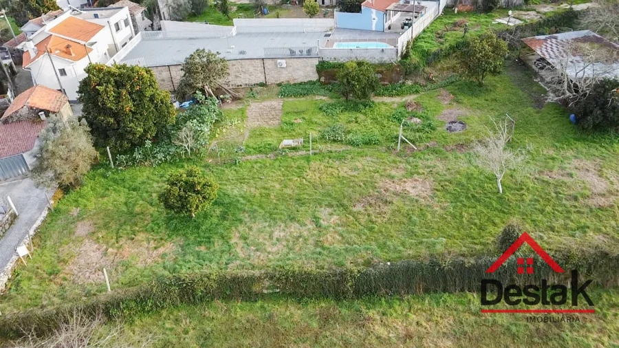 Terreno para Venda em Fataunços e Figueiredo das Donas Foto 3