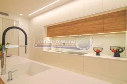 Apartamento T3 para Venda em Alverca do Ribatejo e Sobralinho