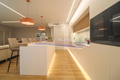 Apartamento T3 para Venda em Alverca do Ribatejo e Sobralinho