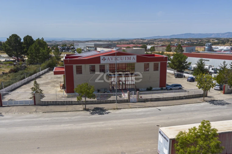 Negócio para Venda em Mogadouro, Valverde, Vale de Porco e Vilar de Rei Foto 5