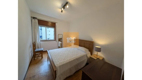 Apartamento T1 para Arrendamento em Lordelo do Ouro e Massarelos