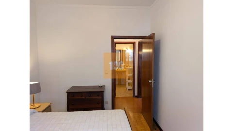 Apartamento T1 para Arrendamento em Lordelo do Ouro e Massarelos