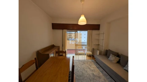 Apartamento T1 para Arrendamento em Lordelo do Ouro e Massarelos