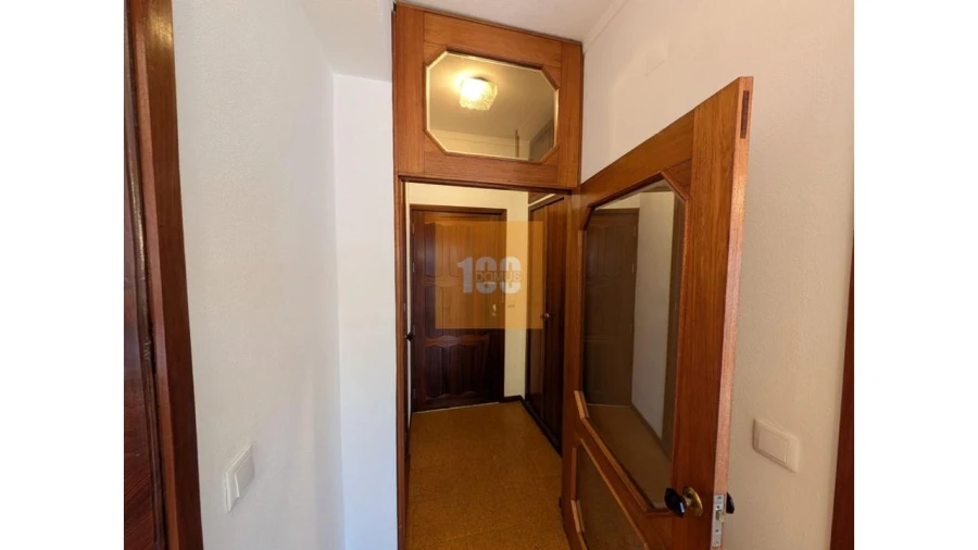Apartamento T1 para Arrendamento em Lordelo do Ouro e Massarelos Foto 2