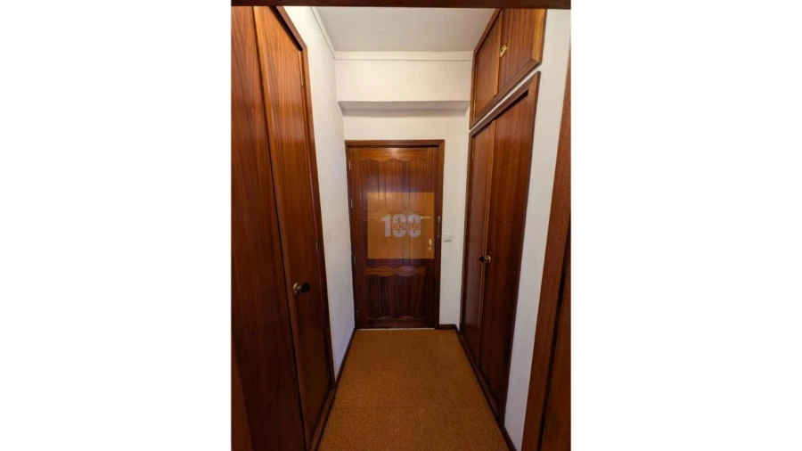 Apartamento T1 para Arrendamento em Lordelo do Ouro e Massarelos Foto 15