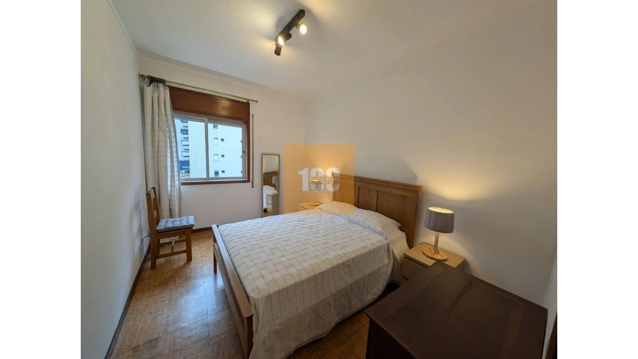 Apartamento T1 para Arrendamento em Lordelo do Ouro e Massarelos Foto 9